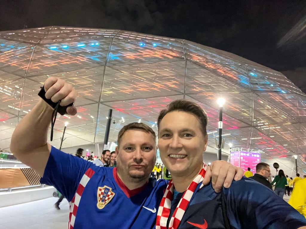 Bobby Grubić s bratom Borisom na utakmici Vatrenih