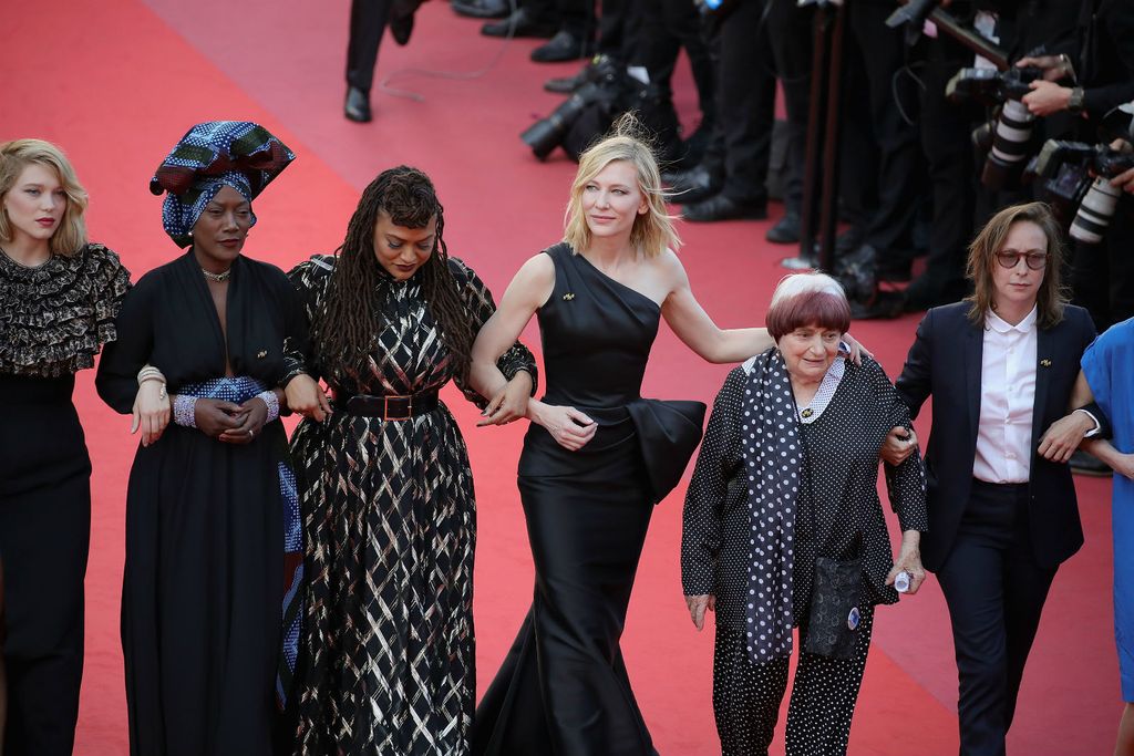 Cate Blanchett u tihoj protestnoj šetnji crvenim tepihom u Cannesu