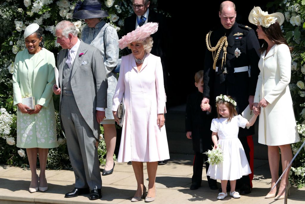 Catherine Middleton s princezom Charlotte i princom Georgeom na vjenčanju Meghan Markle i princa Harryja - 3