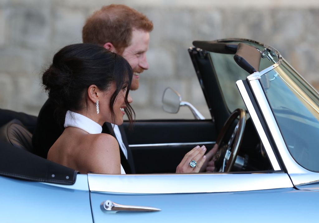 Meghan i Harry u oldtajmeru Jaguar uputili su se u dvorac Frogmore