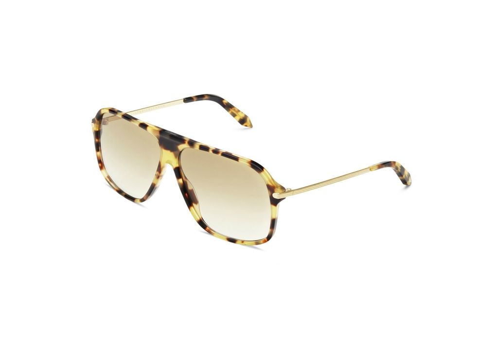 Victoria Beckham, 295 funti (2479 kn)