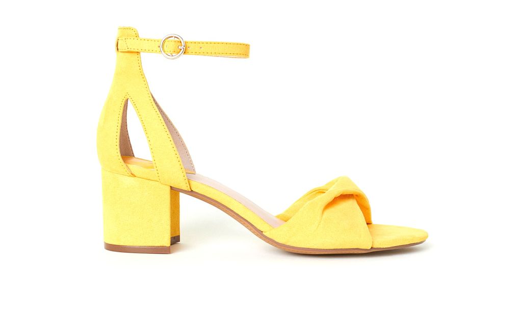 H&M, 25 eura (184 kn)