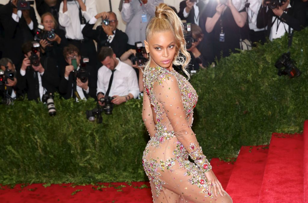 Kultne haljine s Met Gale o kojima se i danas priča - 6