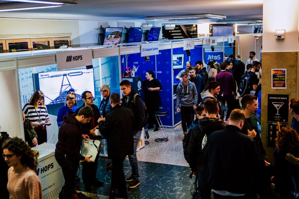 Dekan FER-a Gordan Gledec, rektor Damir Boras i ministar Marko Pavić