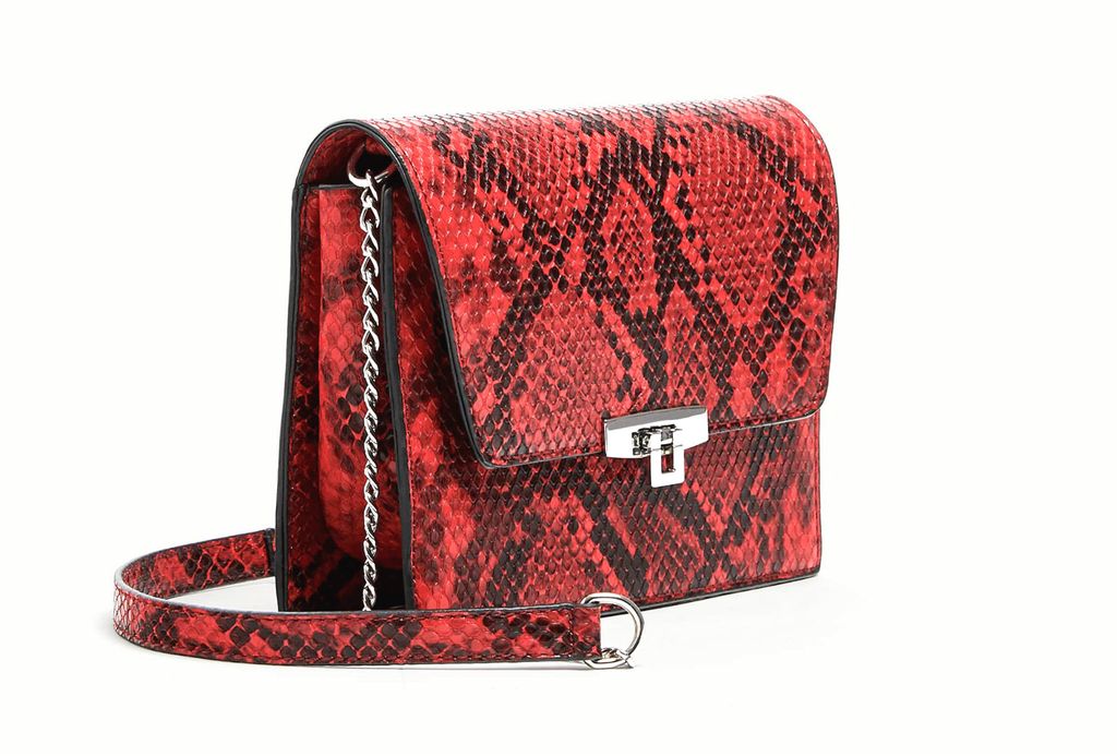 Pull & Bear, 129 kuna