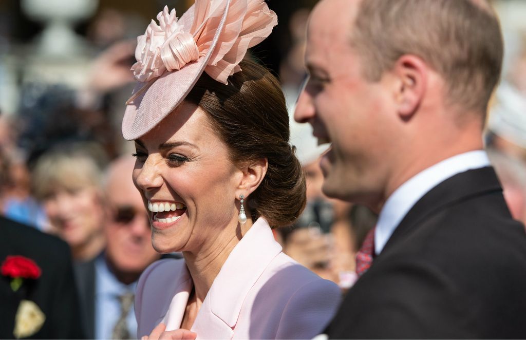 Vojvotkinja i vojvoda od Cambridgea na vrtnoj zabavi u Buckinghamskoj palači