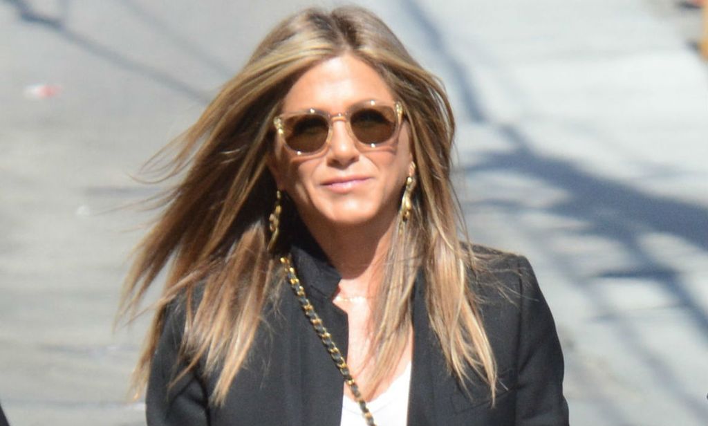 Jennifer Aniston - 3