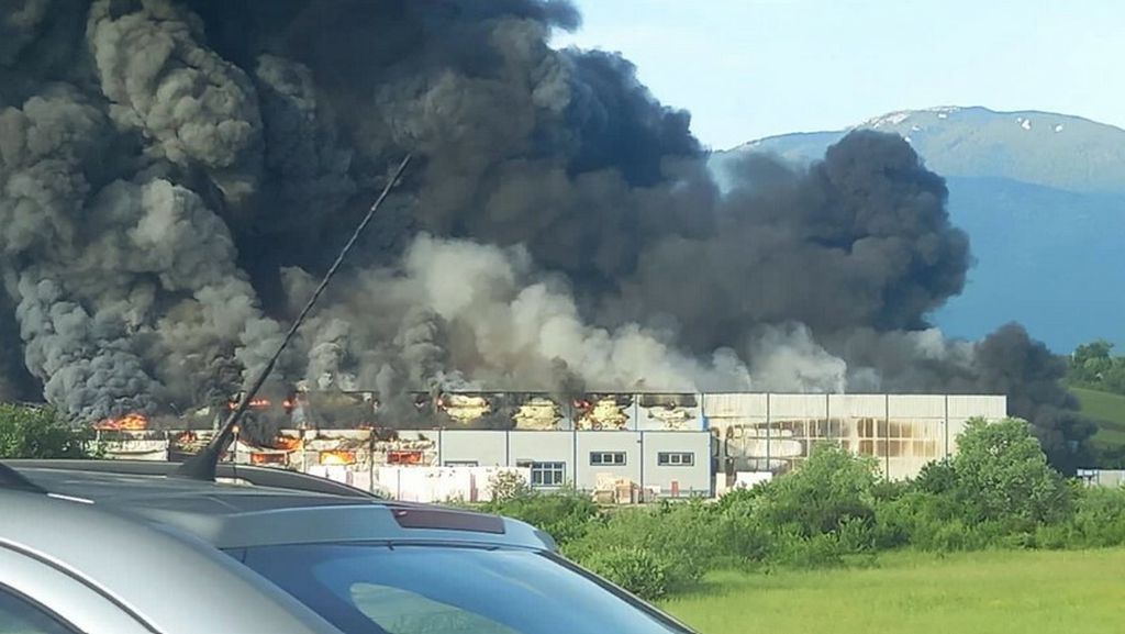 Požar u tvornici u Bihaću