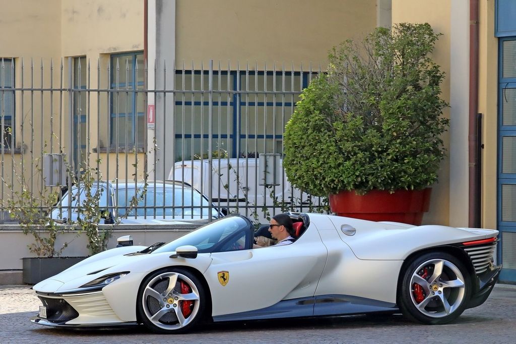 Zlatan Ibrahimović kupio Ferrari Daytona SP3