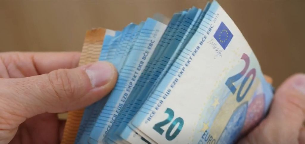 Čovjek koji je izgubio novac na kriptovalutama, ilustracija, AI