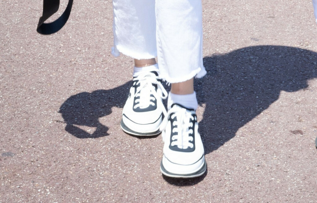 Catherine Zeta-Jones nosi Chanelove tenisice s platformom