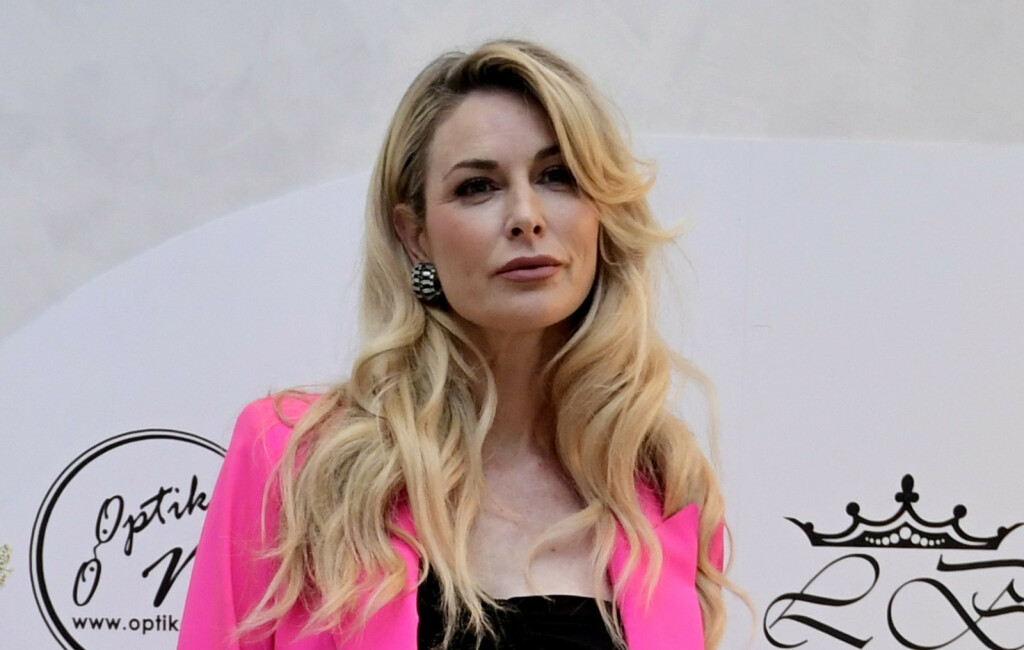 Iris Livaja u poderanim trapericama i tenisicama modne kuće Celine - 6