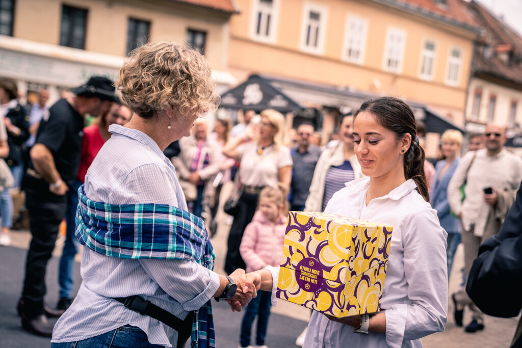 Zapleši s nama - Somersby