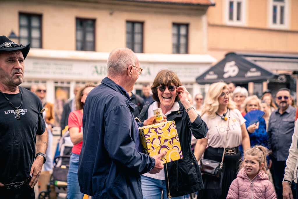 Zapleši s nama - Somersby