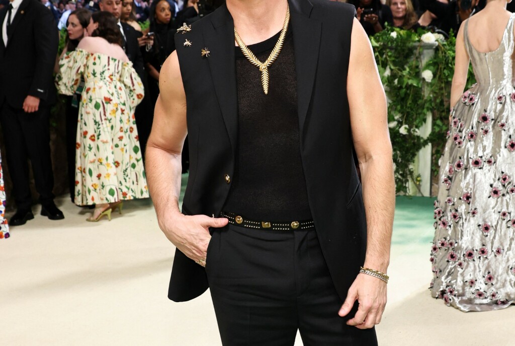 Slavni muškarci također privlače pozornost svojim izdanjima