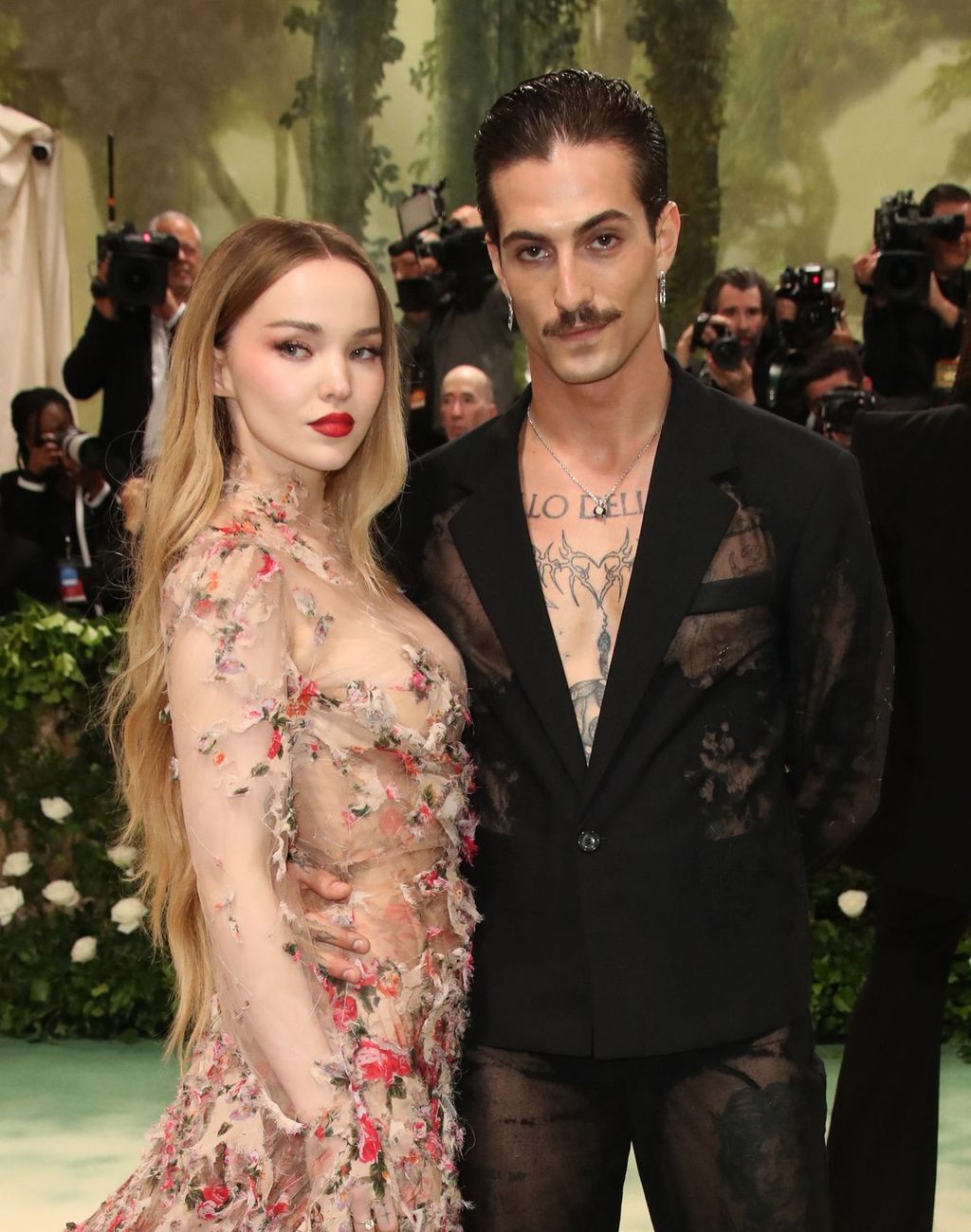 Damiano David i Dove Cameron - 12