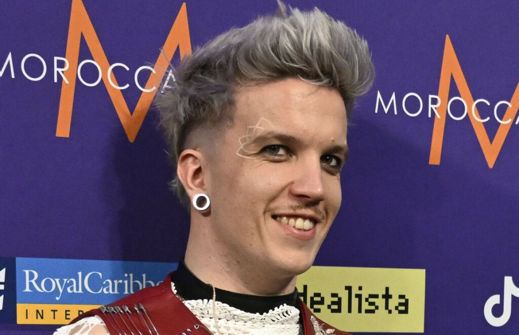 Baby Lasagna kod oka ima lažnu bijelu tetovažu