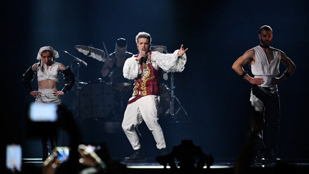 Baby Lasagna osvojio je nagradu You’re A Vision Award za najbolji kostim na Eurosongu 2024. - 1