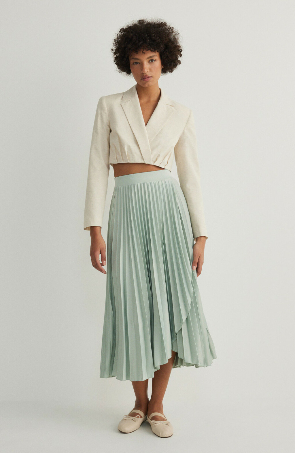 Reserved, 25,99 eura