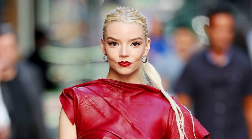Anya Taylor-Joy u Muglerovoj mini haljini u New Yorku - 6