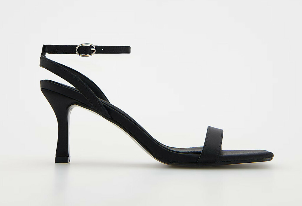 Reserved, 29,99 eura