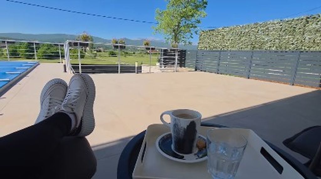 Neda Ukraden na Instagramu