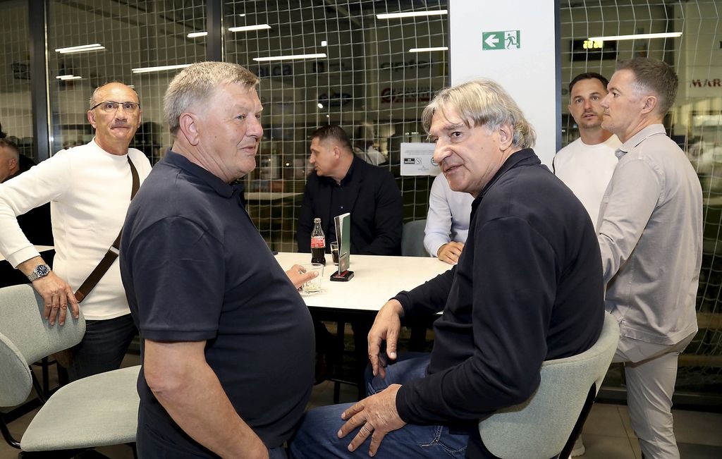 Legende za Mladena Bartolovića