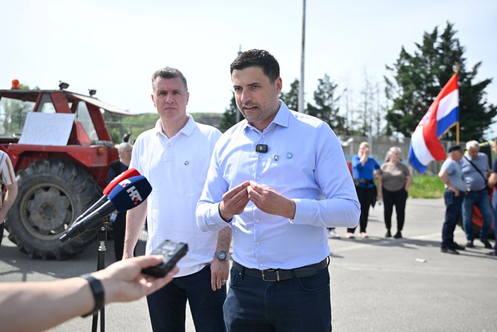 Prosvjed građana ispred ulaza u Jakuševec - 7