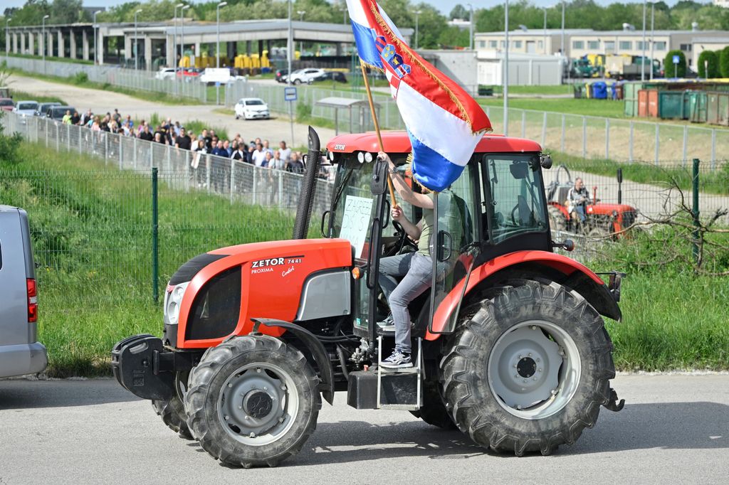 Prosvjed građana ispred ulaza u Jakuševec - 7