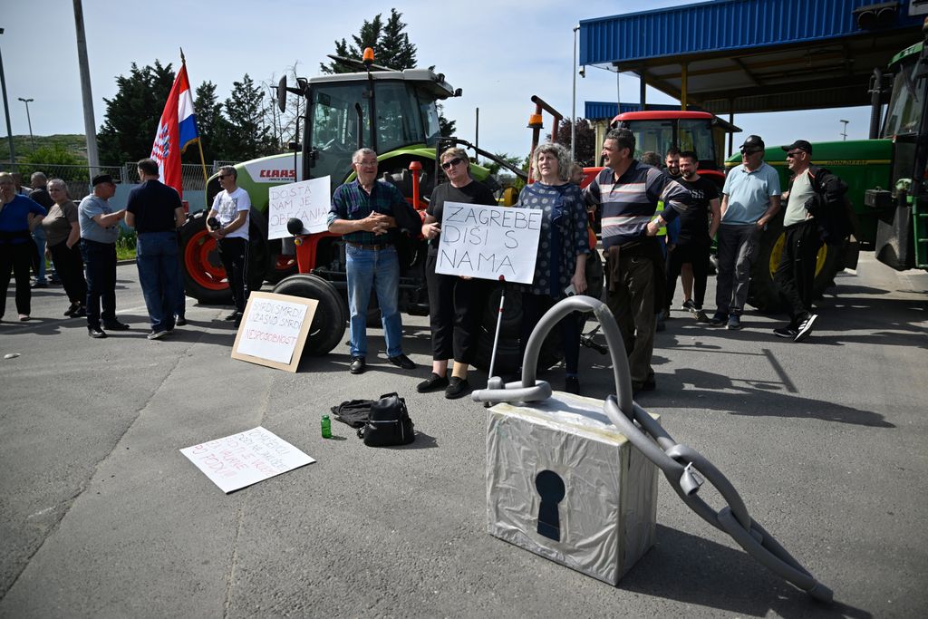 Prosvjed građana ispred ulaza u Jakuševec - 7