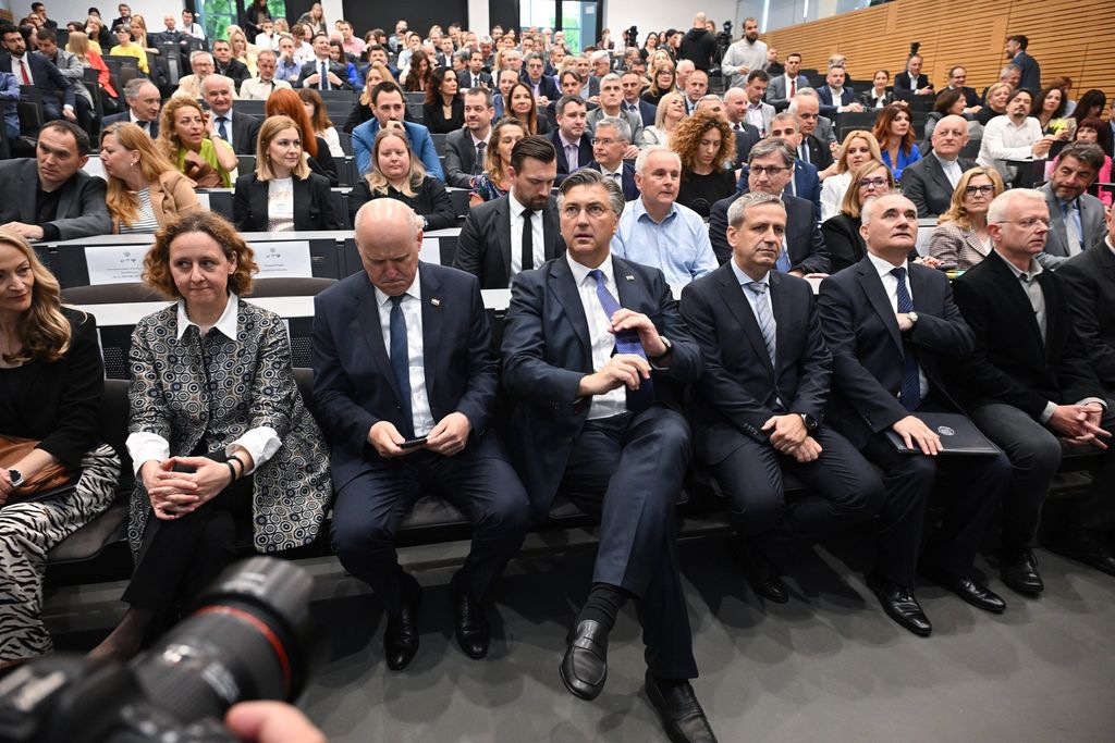 Andrej Plenković na svečano otvorenje zgrade Arhitektonskoga, Građevinskoga i Geodetskoga fakulteta Sveučilista u Zagrebu