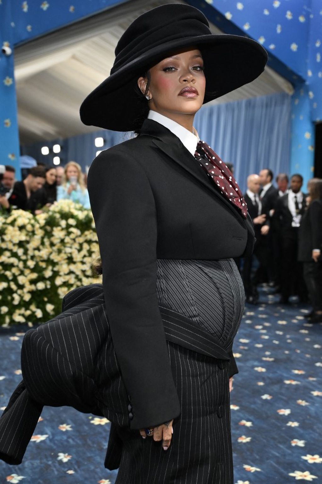 Rihanna - 7