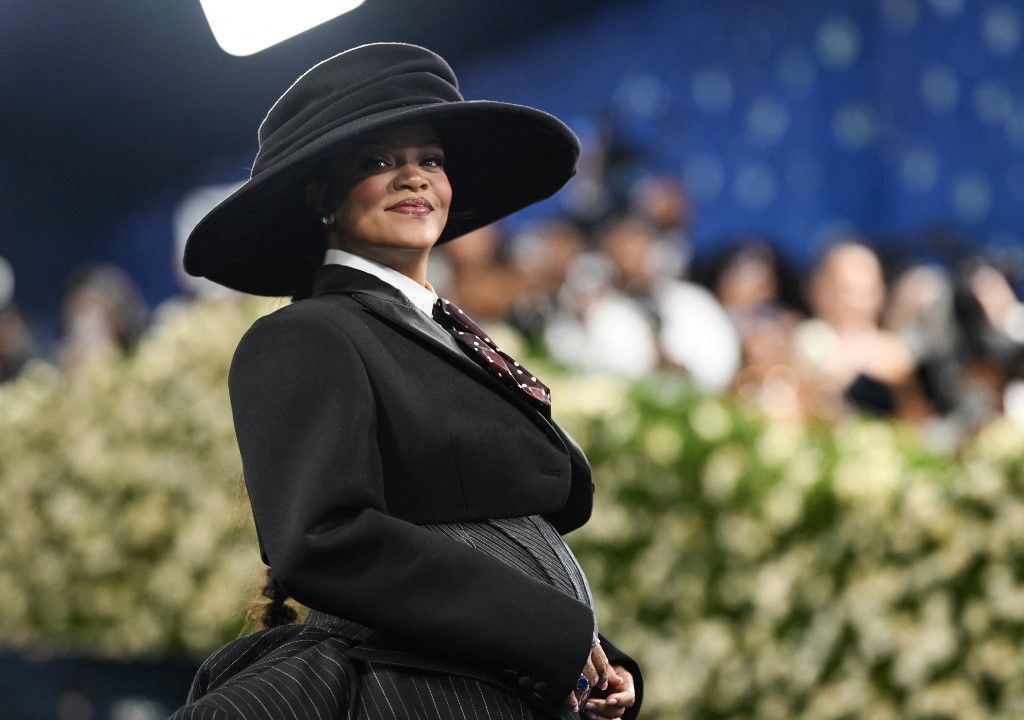 Rihanna - 9