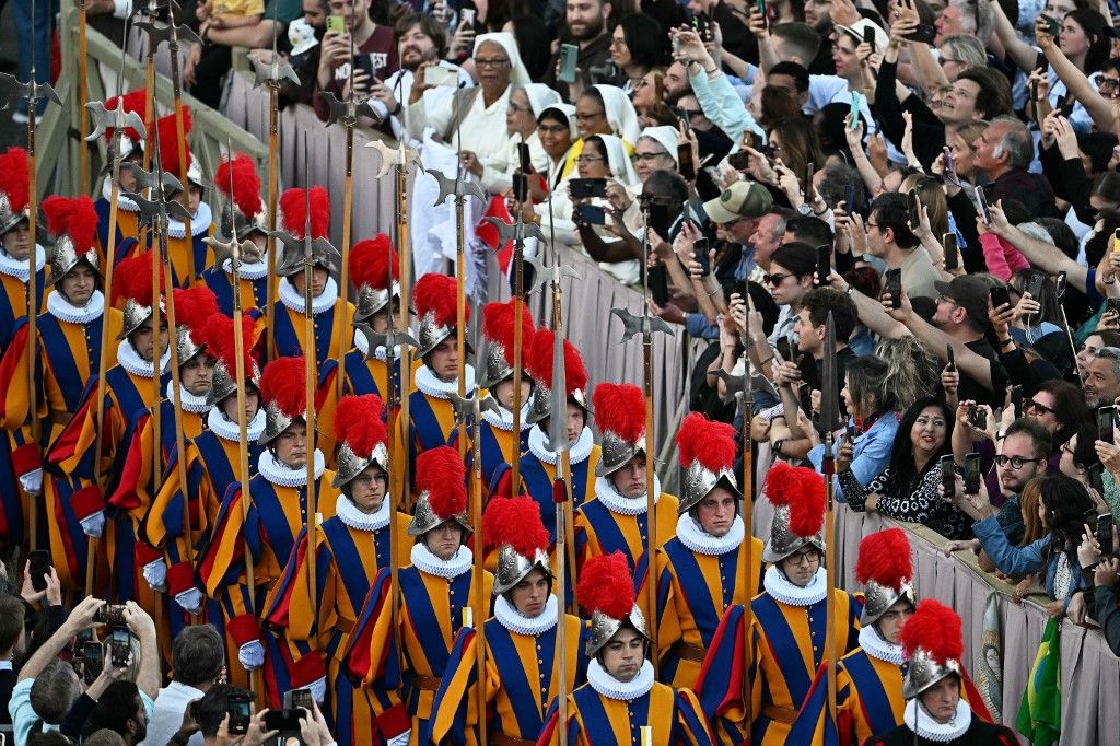 Vjernici i Švicarska garda