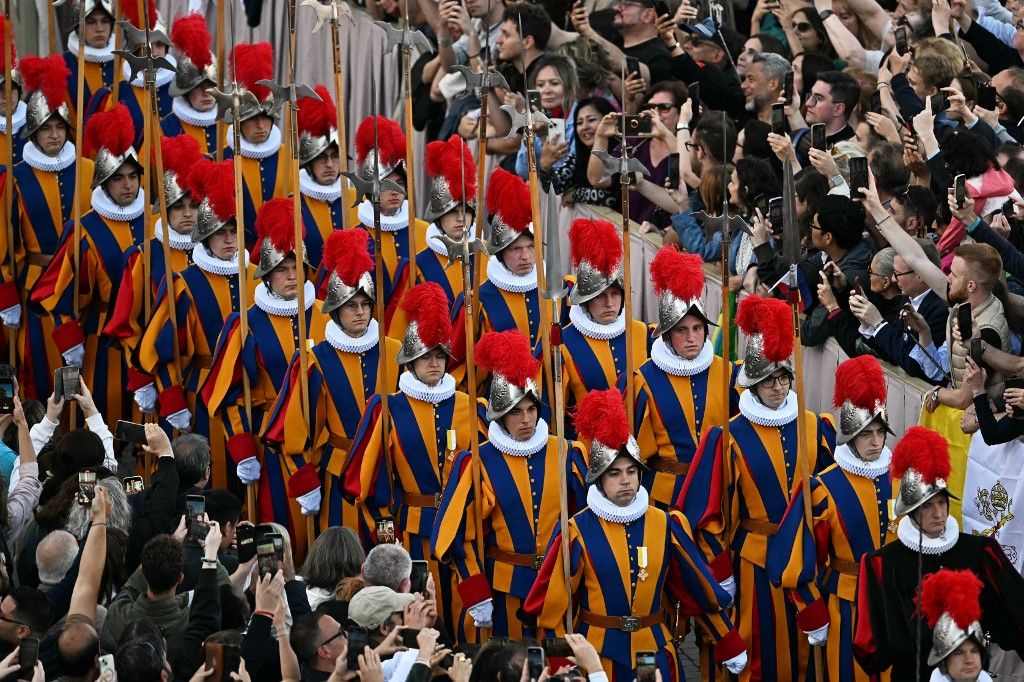 Vjernici i Švicarska garda