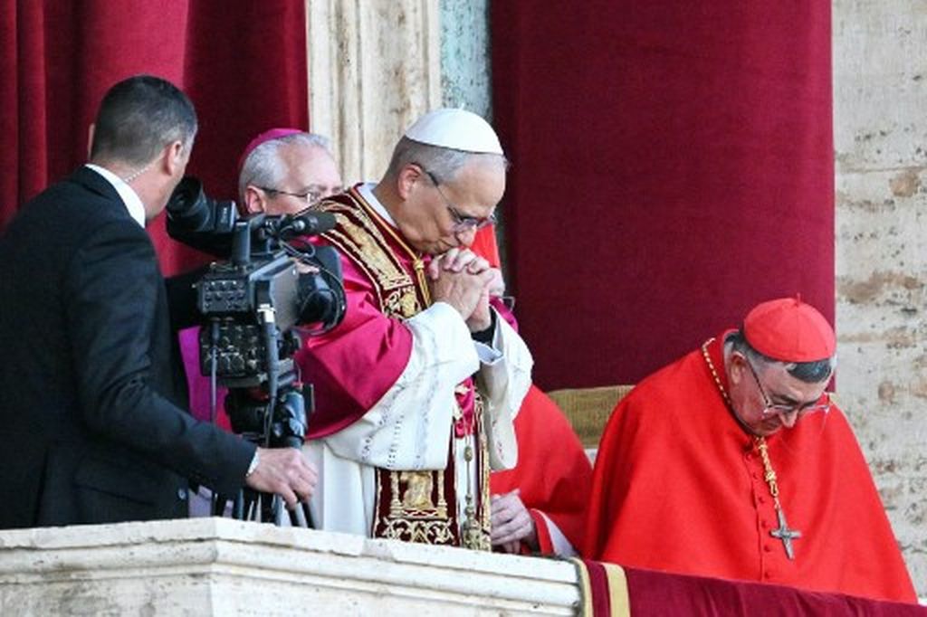 Papa Lav XIV., screenshot