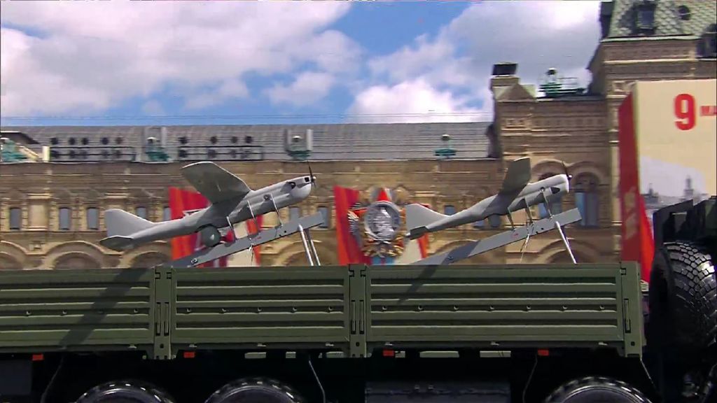 Ruski dronovi na paradi na Crvenom trgu - 1