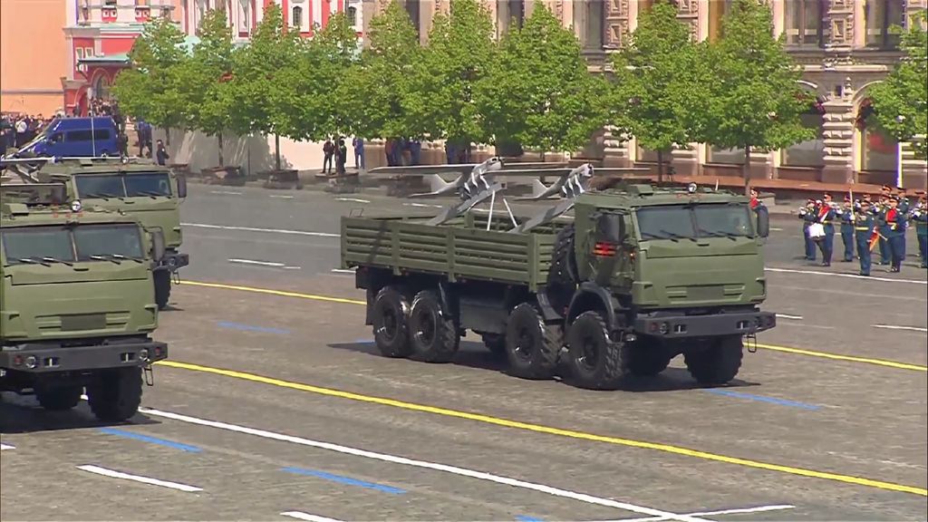 Ruski dronovi na paradi na Crvenom trgu - 1