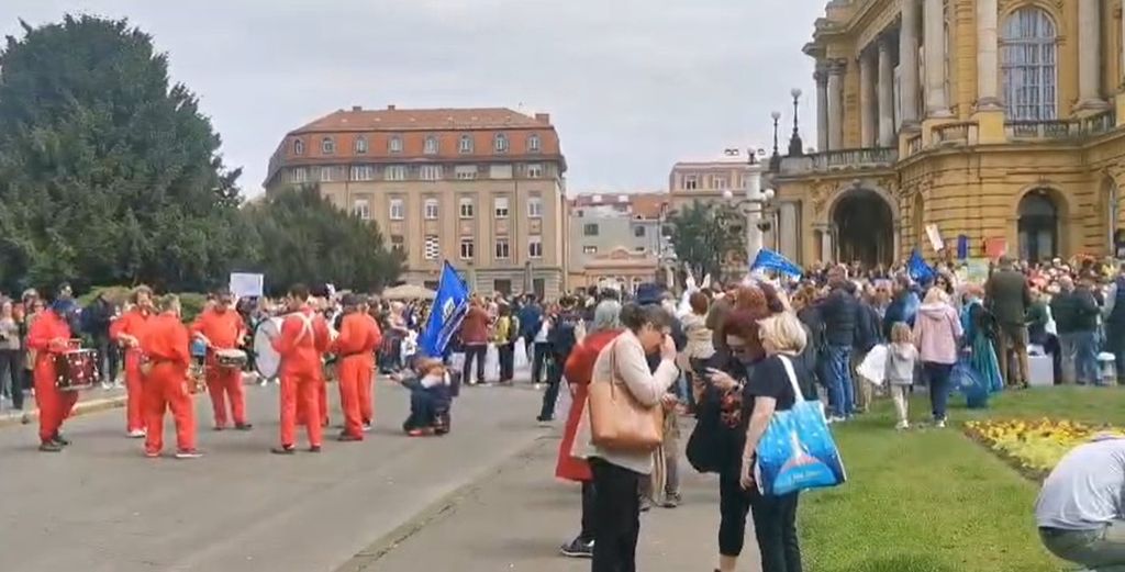 Povorka prosvjetnih radnika
