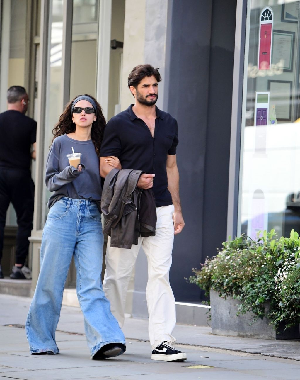 Guy Binns i Eiza Gonzalez - 4