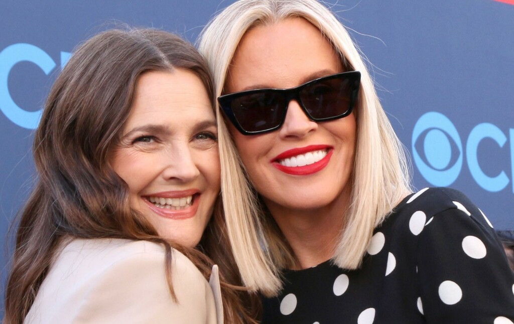 Drew Barrymore i Jenny McCarthy na crvenom tepihu