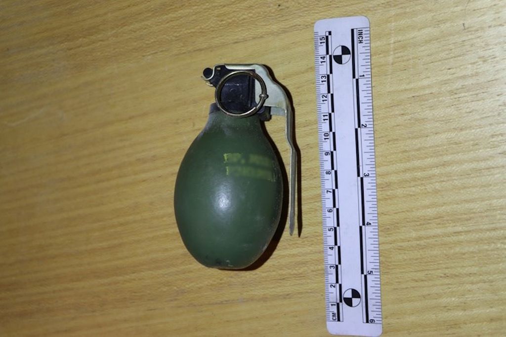 Policija pronašla veliku količinu oružja