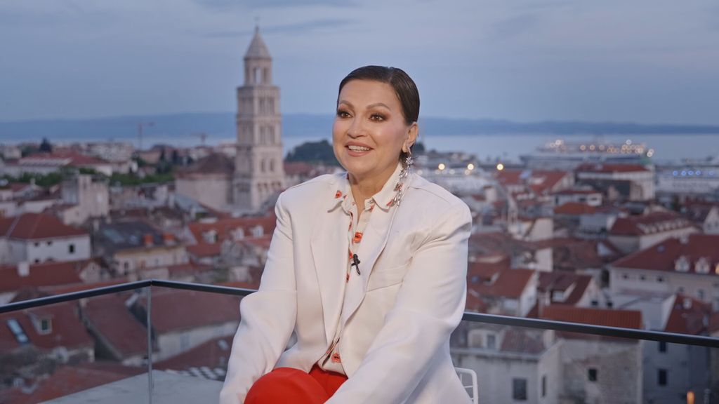 Nina Badrić - 3