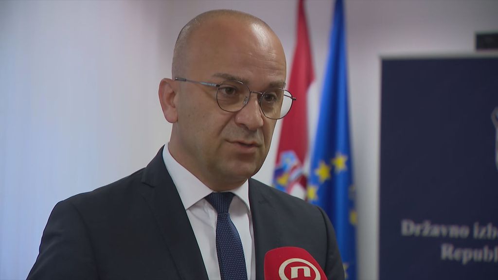 Josip Salapić, potpredsjednik DIP-a i Valentina Baus, reporterka Dnevnika Nove TV