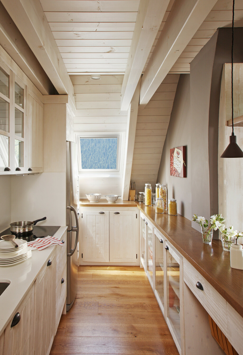 Ideje za uređenje uske kuhinje - 1