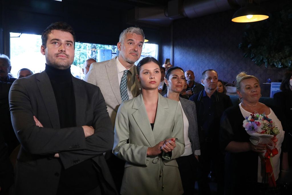 Eva Šiško i Nino Raspudić - 1