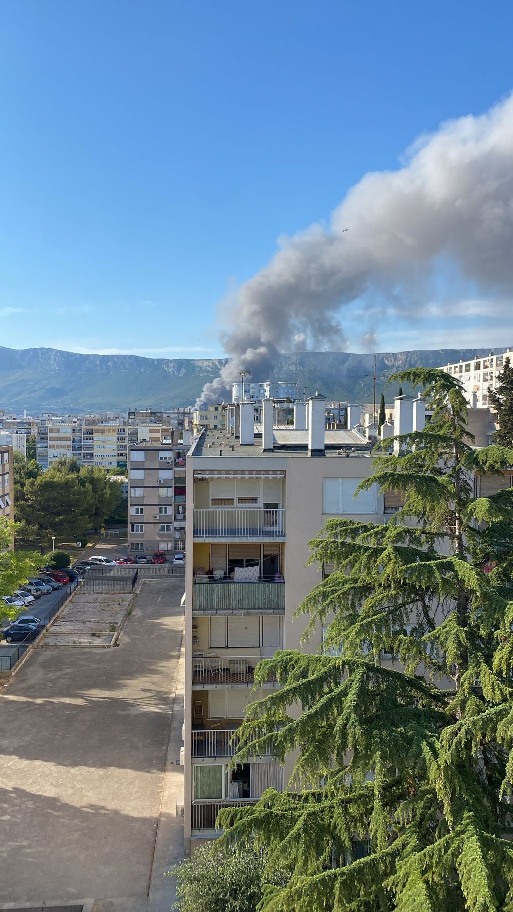 Požar u Kaštel Sućurcu