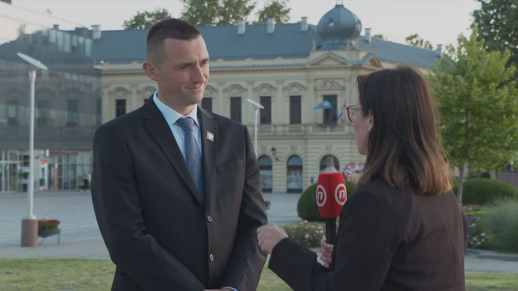 Ivan Penava i Marina Bešić Đukarić, reporterka Dnevnika Nove TV