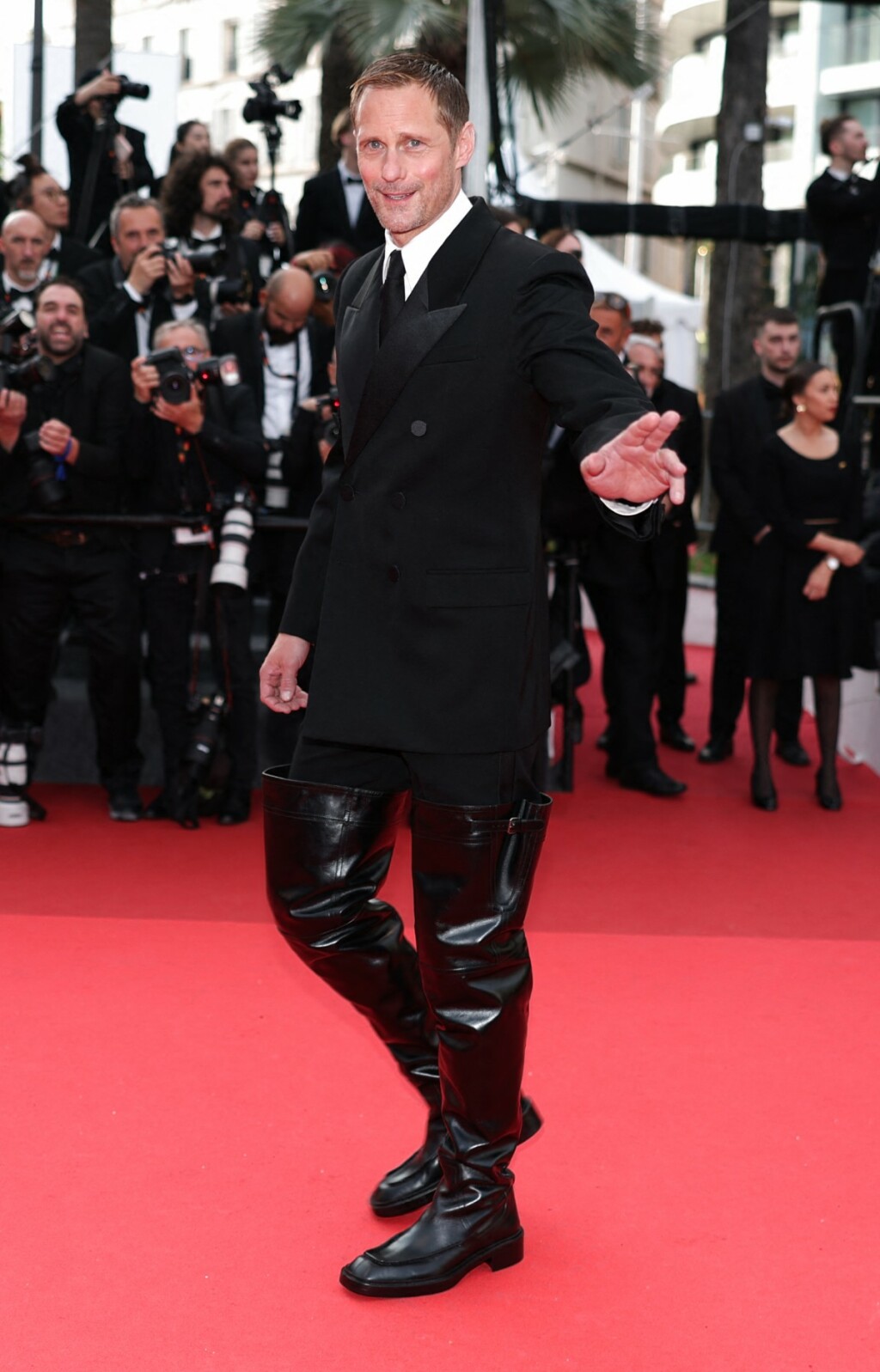 Alexander Skarsgård u Saint Laurentovim visokim čizmama