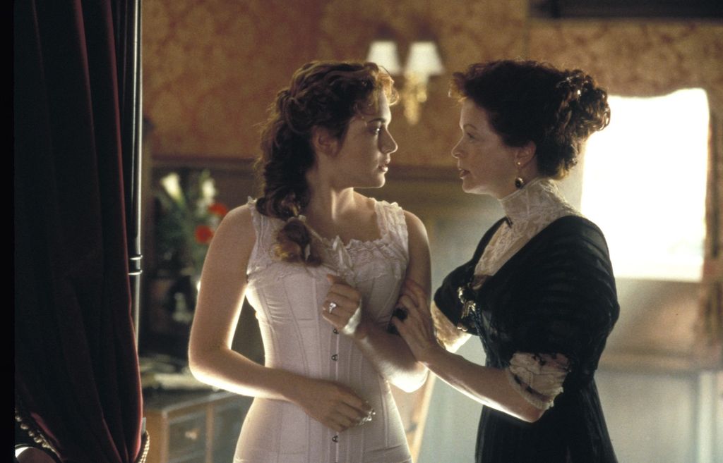 Frances Fisher u filmu ''Titanik'' - 1